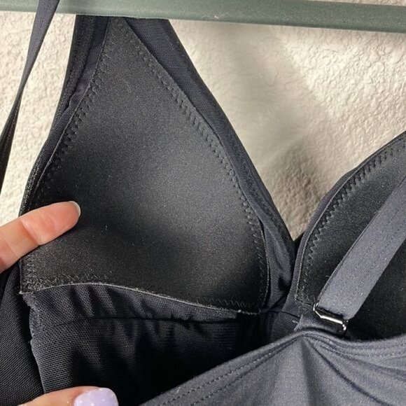 New Sea Level Eco Essentials Cross Front One Piece Swimsuit Black Ruched Sz 4 - Picture 8 of 16